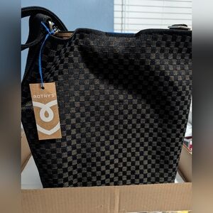 Rothy’s Bucket Bag in Night Song (Black & Tan) NWT